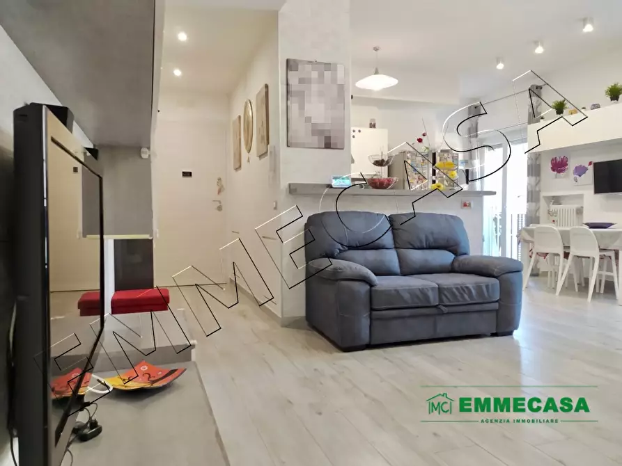 Immagine 2 di Appartamento in vendita  a Valenzano