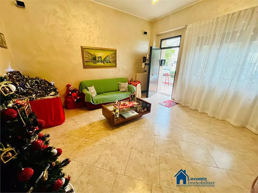 Immagine 4 di Appartamento in vendita  a Capurso