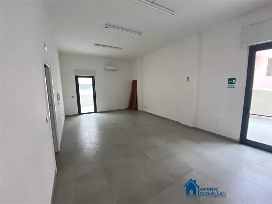 Immagine 9 di Appartamento in vendita  a Capurso