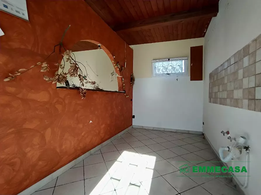 Immagine 6 di Appartamento in vendita  a Valenzano