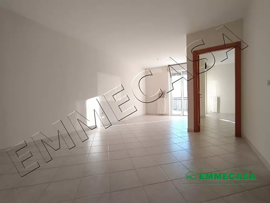 Immagine 3 di Appartamento in vendita  a Valenzano