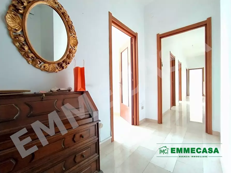 Immagine 2 di Appartamento in vendita  a Valenzano