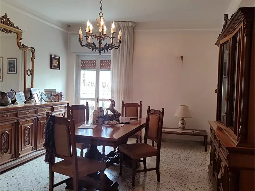 Immagine 2 di Appartamento in vendita  a Bari