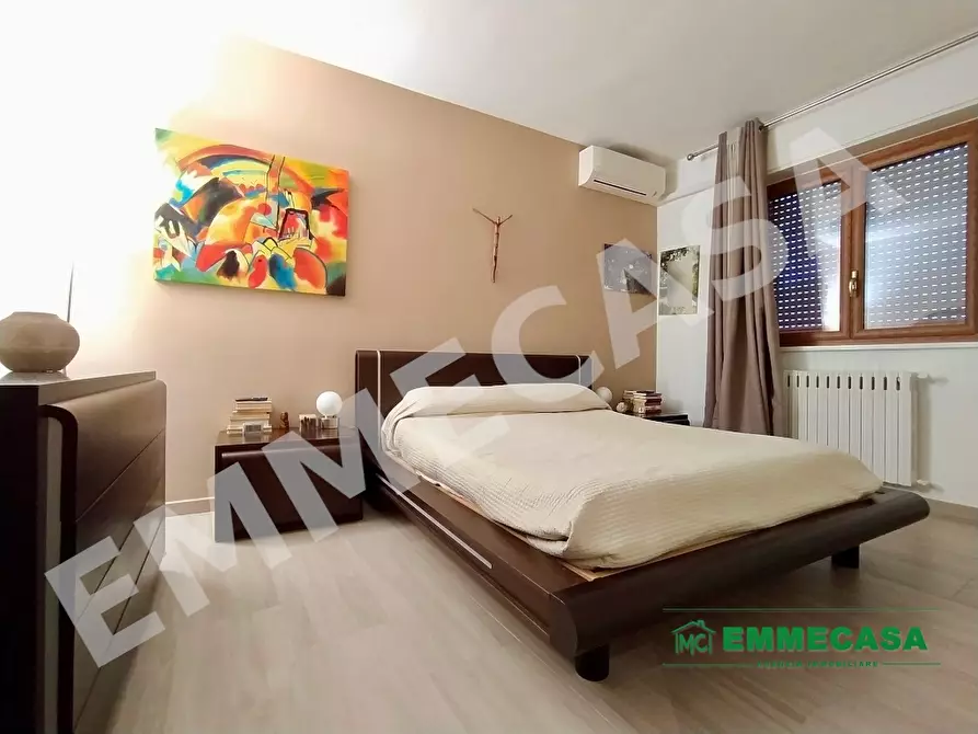 Immagine 9 di Appartamento in vendita  a Valenzano