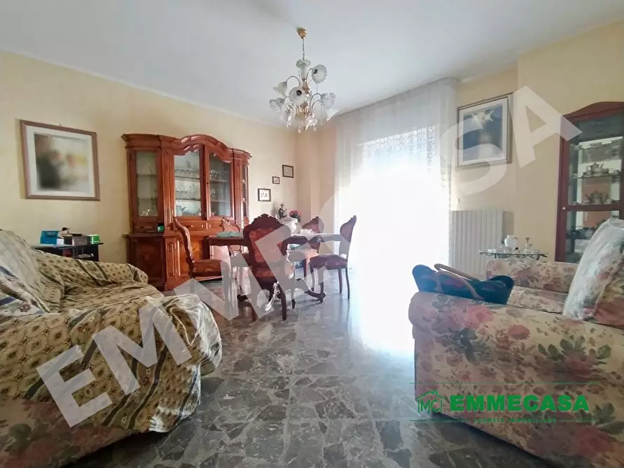 Immagine 1 di Appartamento in vendita  a Valenzano