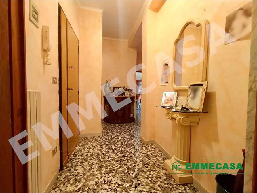 Immagine 9 di Appartamento in vendita  a Valenzano