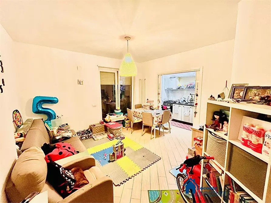 Immagine 2 di Appartamento in vendita  a Capurso