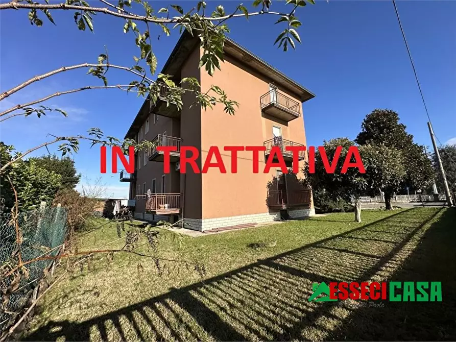 Immagine 1 di Appartamento in vendita  a Calvenzano