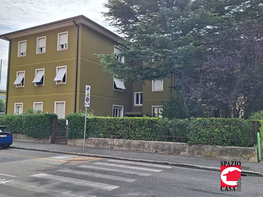 Immagine 4 di Appartamento in vendita  a Brescia