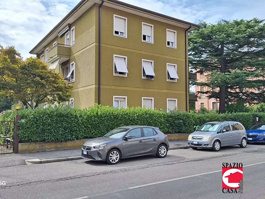 Immagine 3 di Appartamento in vendita  a Brescia