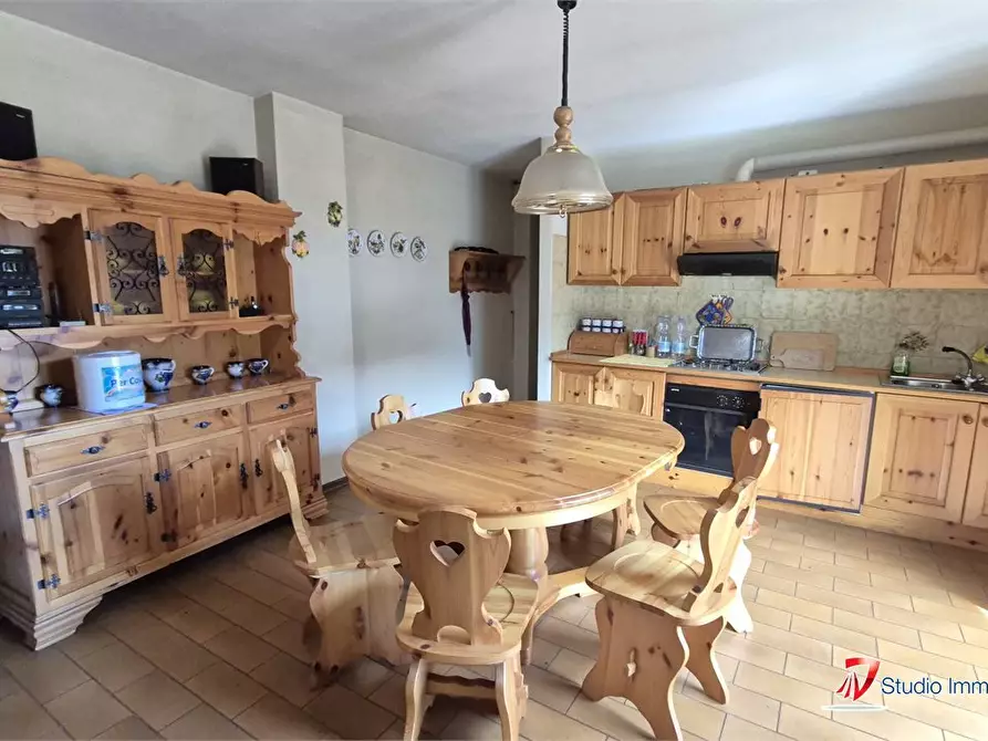 Immagine 1 di Appartamento in vendita  a Edolo