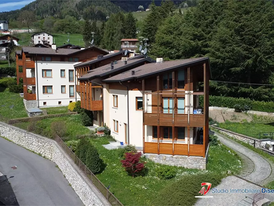 Immagine 1 di Appartamento in vendita  15 a Borno