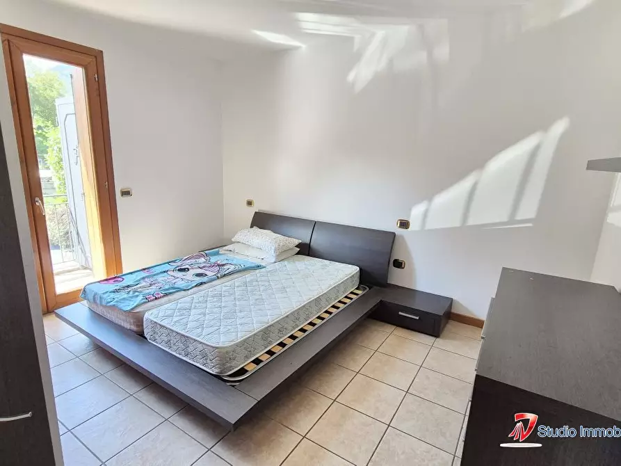 Immagine 4 di Appartamento in vendita  a Breno