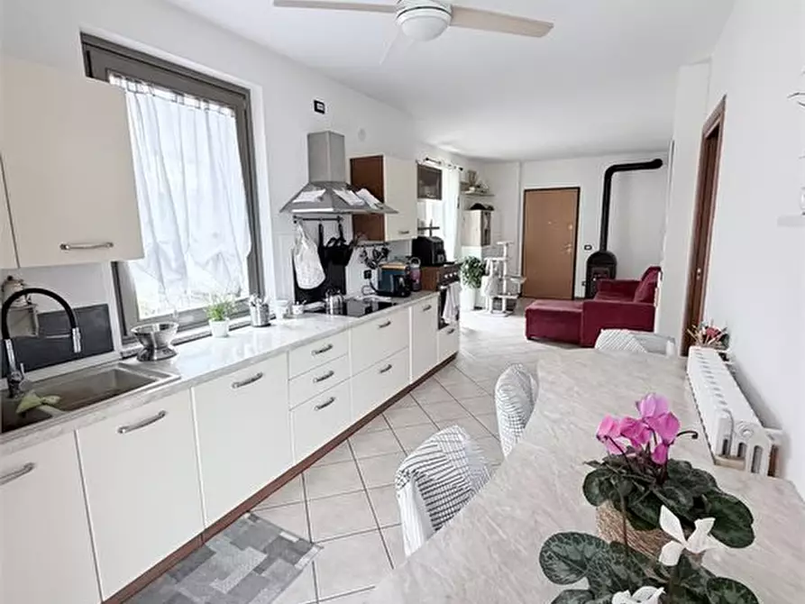 Immagine 4 di Appartamento in vendita  a Pisogne