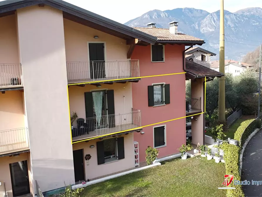 Immagine 1 di Appartamento in vendita  a Pisogne