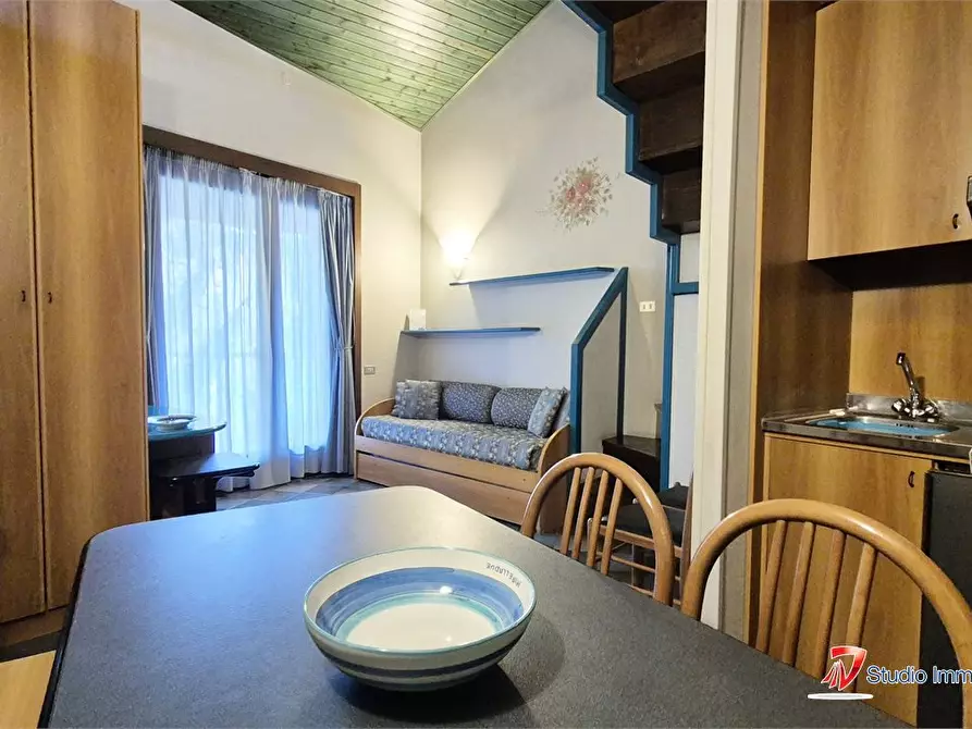 Immagine 3 di Appartamento in vendita  15 a Ponte Di Legno