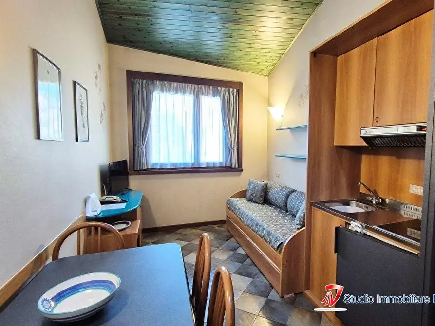 Immagine 3 di Appartamento in vendita  15 a Ponte Di Legno