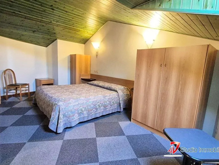Immagine 6 di Appartamento in vendita  15 a Ponte Di Legno