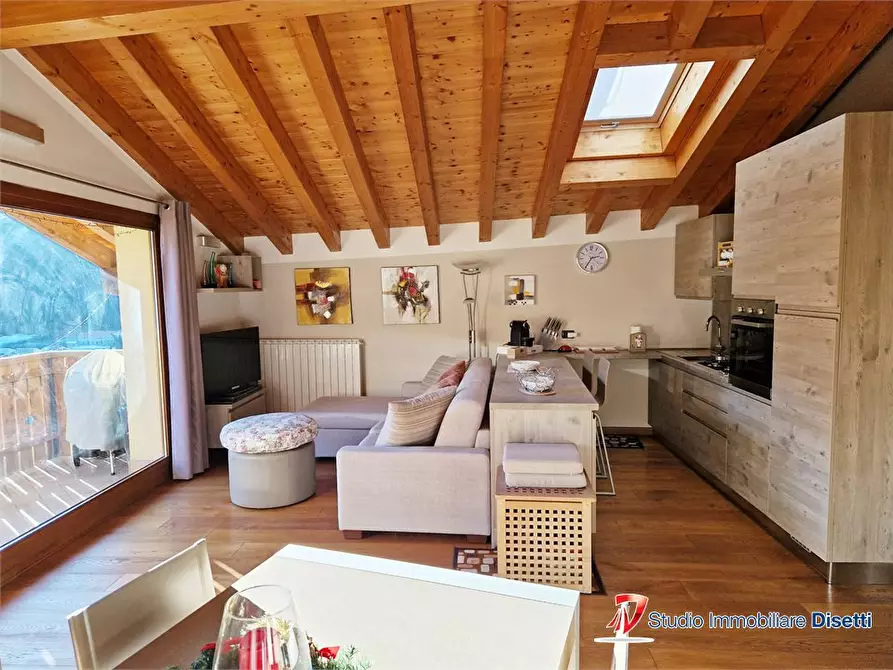 Immagine 6 di Appartamento in vendita  5 a Temù