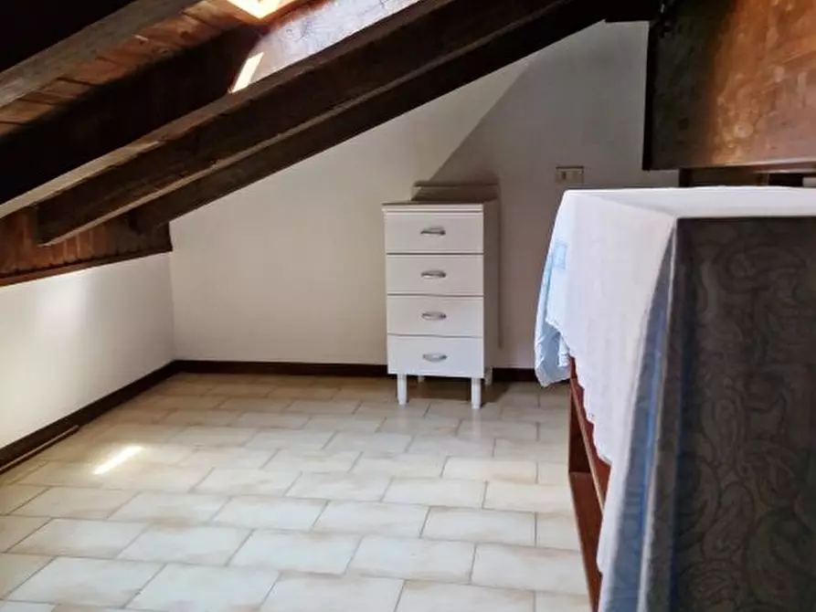 Immagine 10 di Appartamento in vendita  84 a Edolo