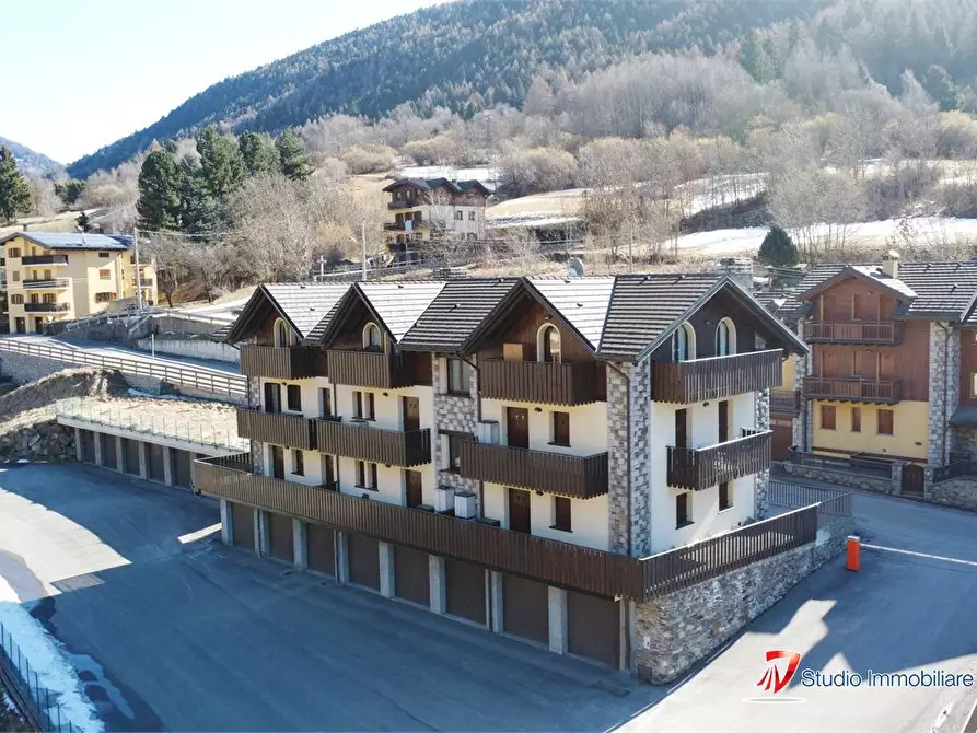 Immagine 1 di Appartamento in vendita  a Temù