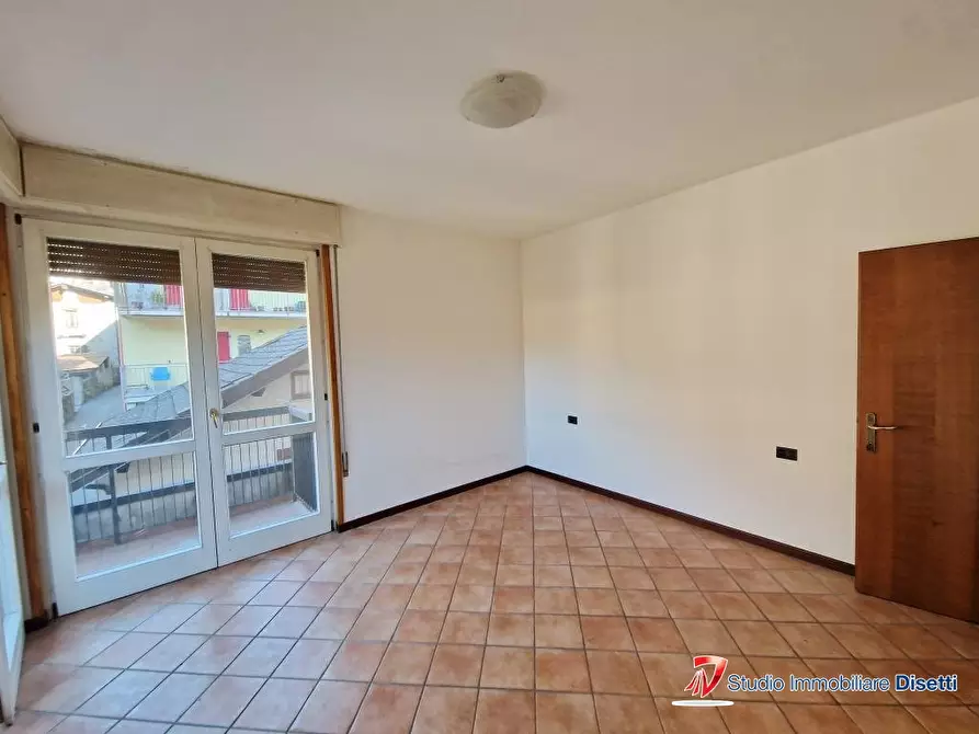 Immagine 3 di Appartamento in vendita  12 a Edolo