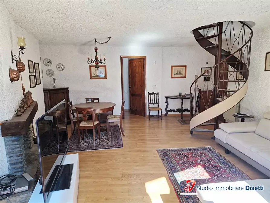 Immagine 2 di Appartamento in vendita  a Ponte Di Legno