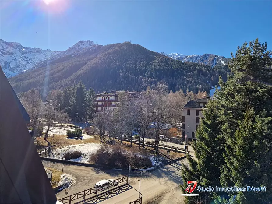 Immagine 6 di Appartamento in vendita  a Ponte Di Legno