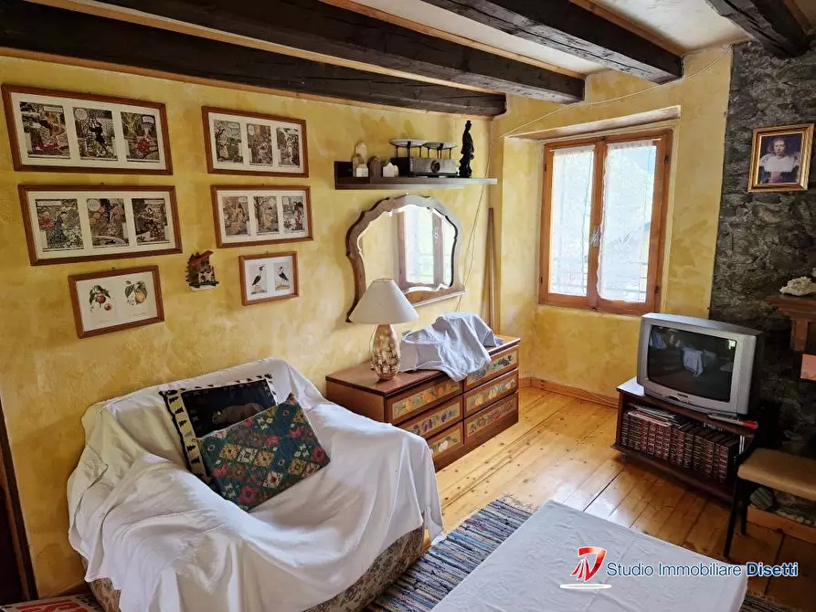 Immagine 5 di Appartamento in vendita  34 a Corteno Golgi