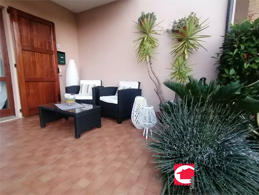 Immagine 2 di Appartamento in vendita  a Padenghe Sul Garda