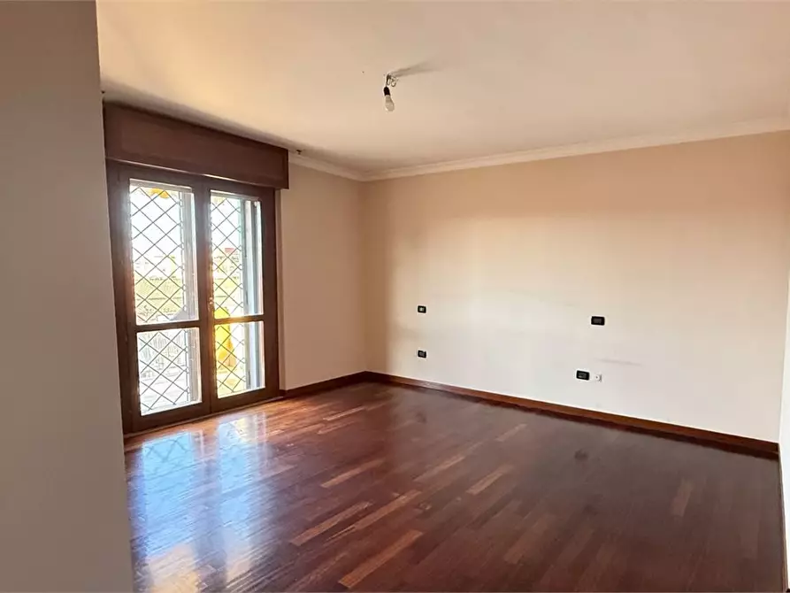 Immagine 10 di Appartamento in vendita  30 a Orta Di Atella