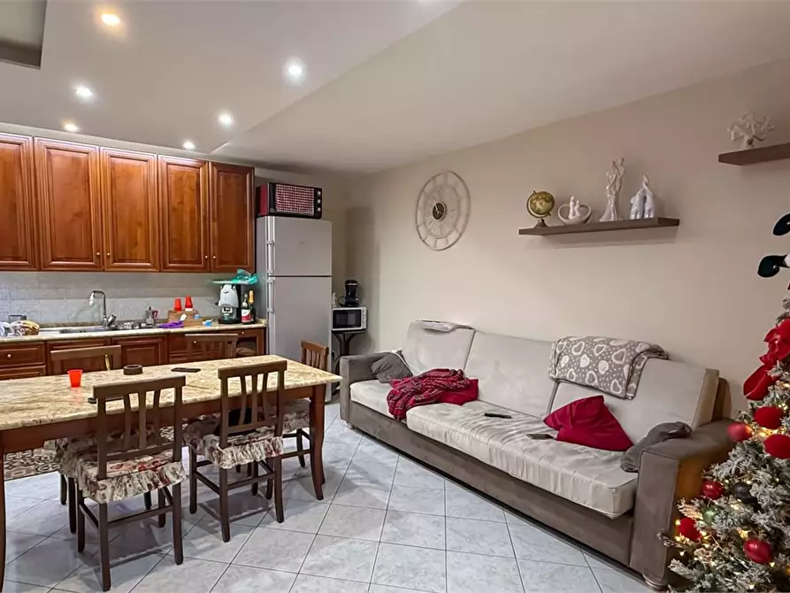 Immagine 3 di Appartamento in vendita  a Orta Di Atella