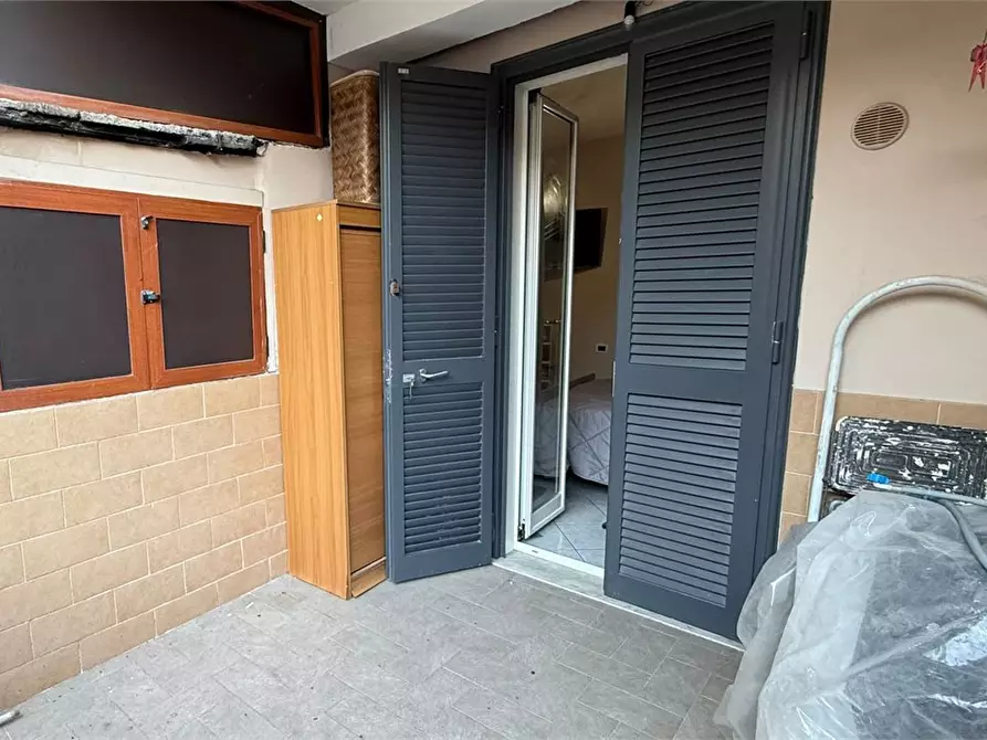 Immagine 9 di Appartamento in vendita  a Orta Di Atella