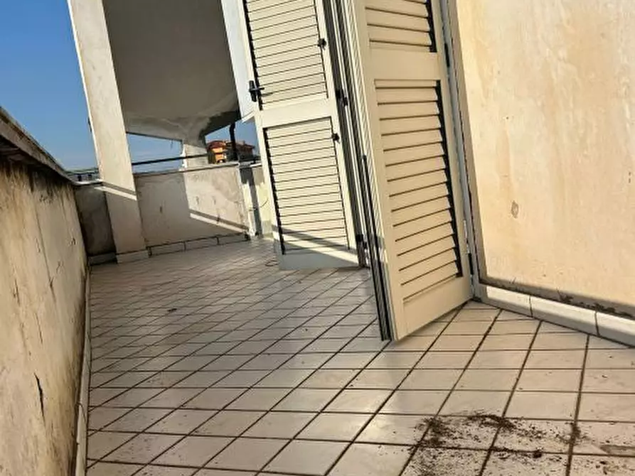 Immagine 9 di Appartamento in vendita  a Orta Di Atella