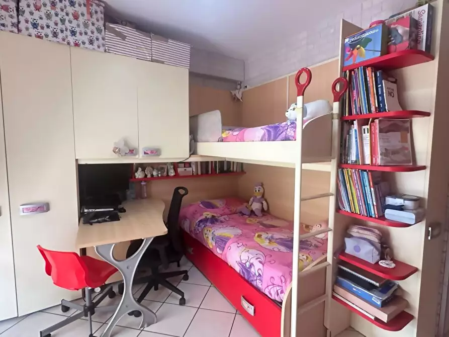 Immagine 9 di Appartamento in vendita  a Orta Di Atella