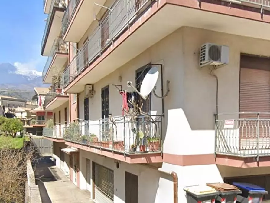 Immagine 3 di Appartamento in vendita  a Giarre