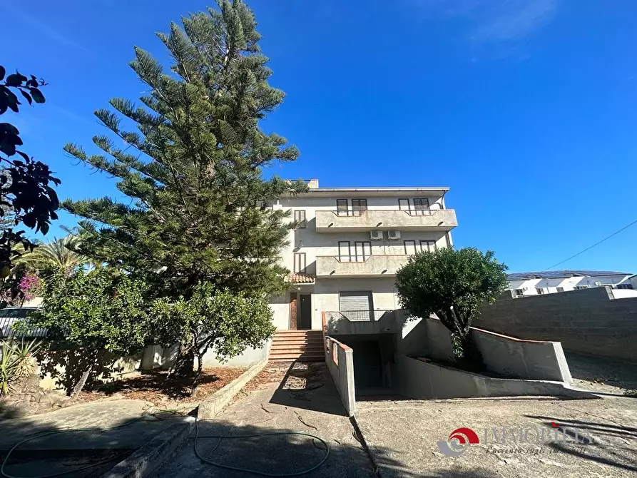 Immagine 2 di Casa indipendente in vendita  a Melito Di Porto Salvo