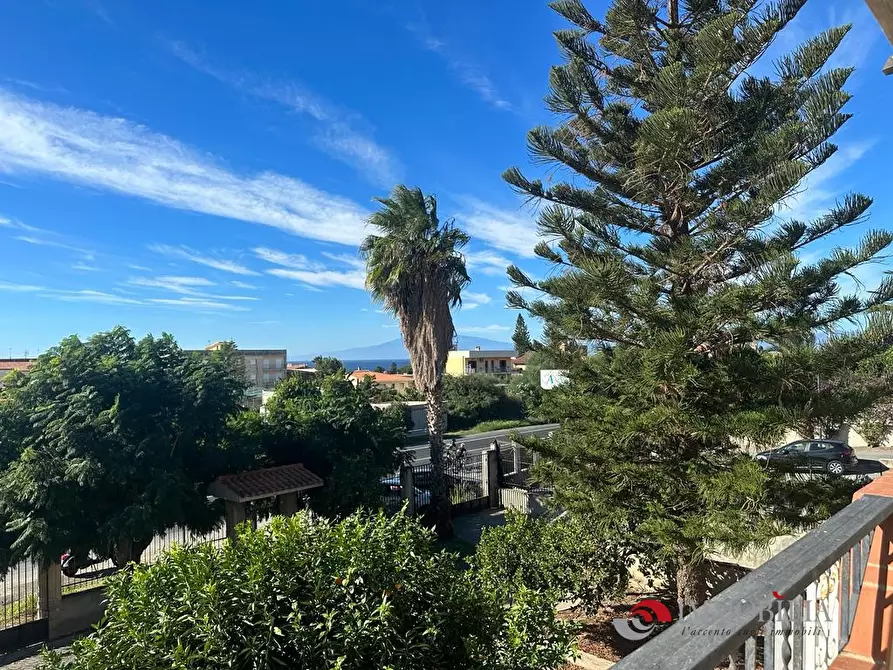 Immagine 4 di Casa indipendente in vendita  a Melito Di Porto Salvo