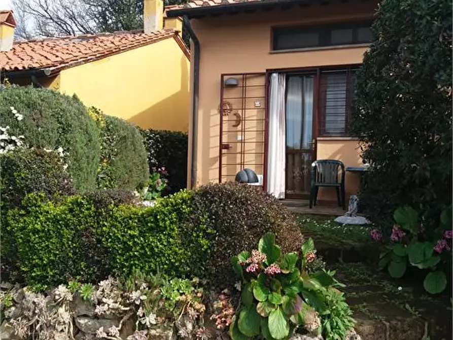 Immagine 6 di Appartamento in vendita  a Gambassi Terme