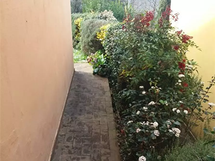 Immagine 5 di Appartamento in vendita  a Gambassi Terme