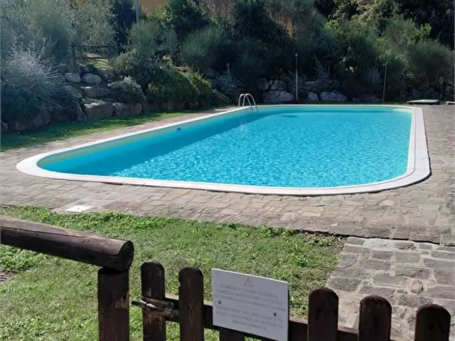 Immagine 8 di Appartamento in vendita  a Gambassi Terme