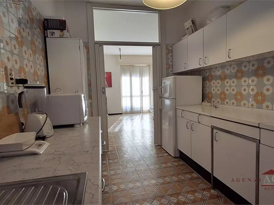 Immagine 5 di Appartamento in vendita  a Bordighera