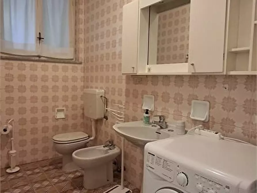 Immagine 10 di Appartamento in vendita  a Bordighera