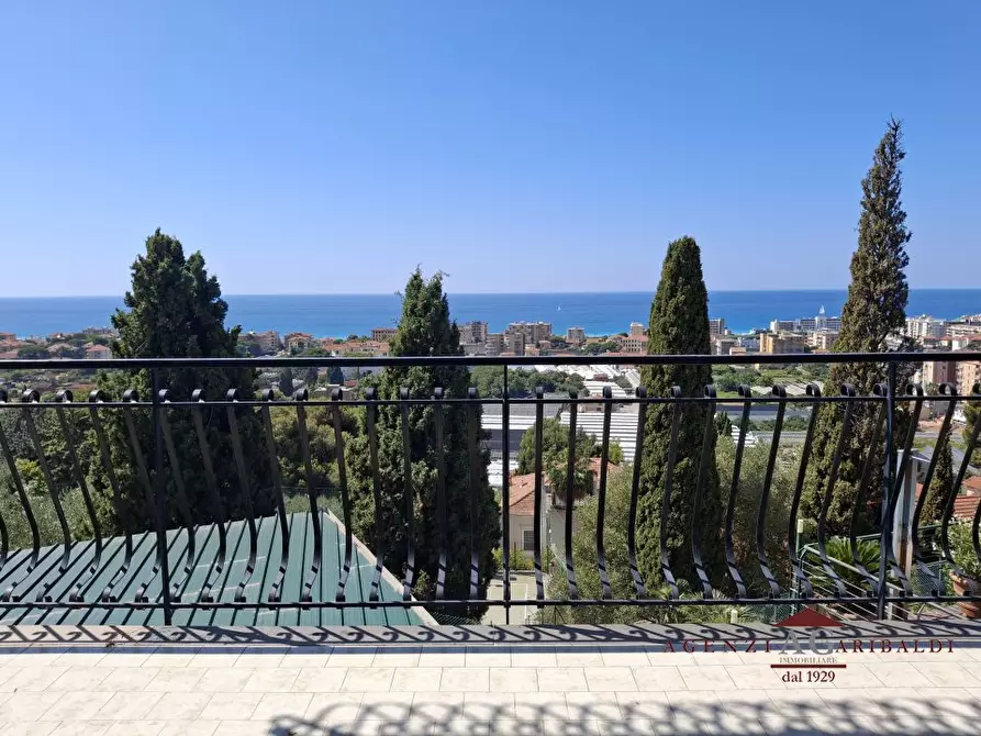 Immagine 8 di Appartamento in vendita  a Bordighera