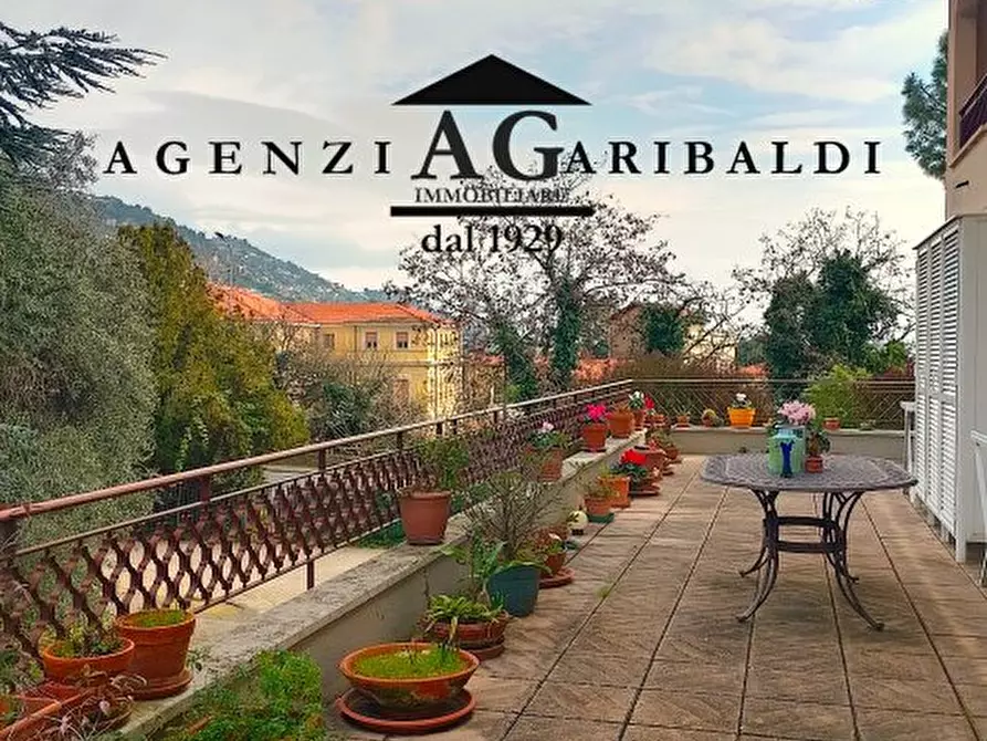 Immagine 1 di Appartamento in vendita  a Ventimiglia