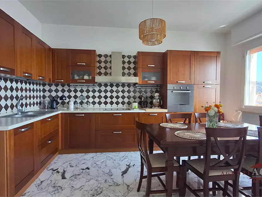 Immagine 6 di Appartamento in vendita  53 a Vallecrosia