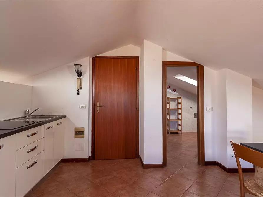 Immagine 3 di Appartamento in vendita  3/A a Mandello Del Lario