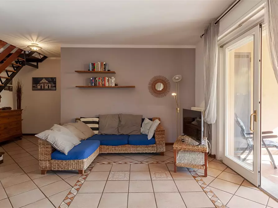 Immagine 5 di Appartamento in vendita  a Abbadia Lariana