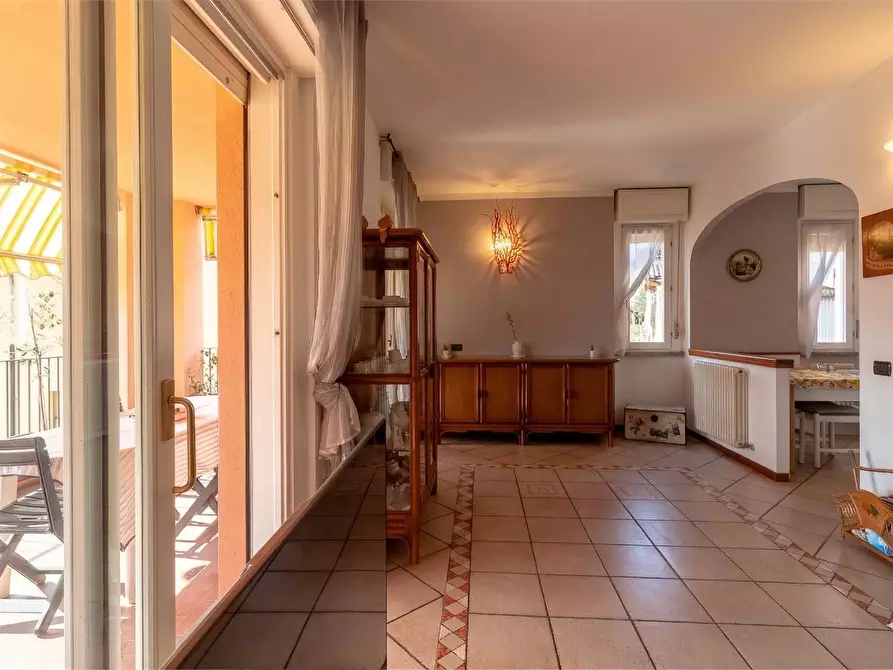 Immagine 6 di Appartamento in vendita  a Abbadia Lariana