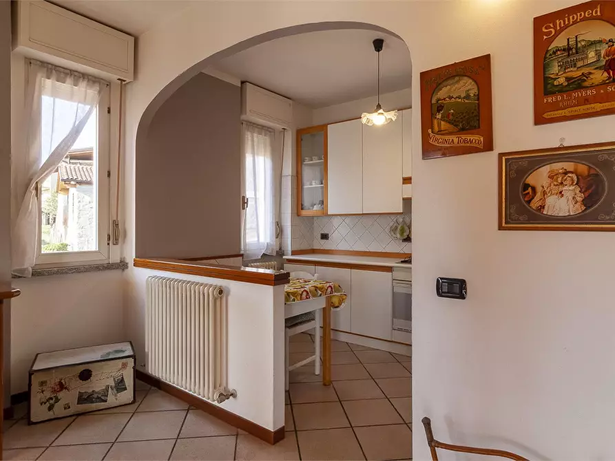 Immagine 9 di Appartamento in vendita  a Abbadia Lariana